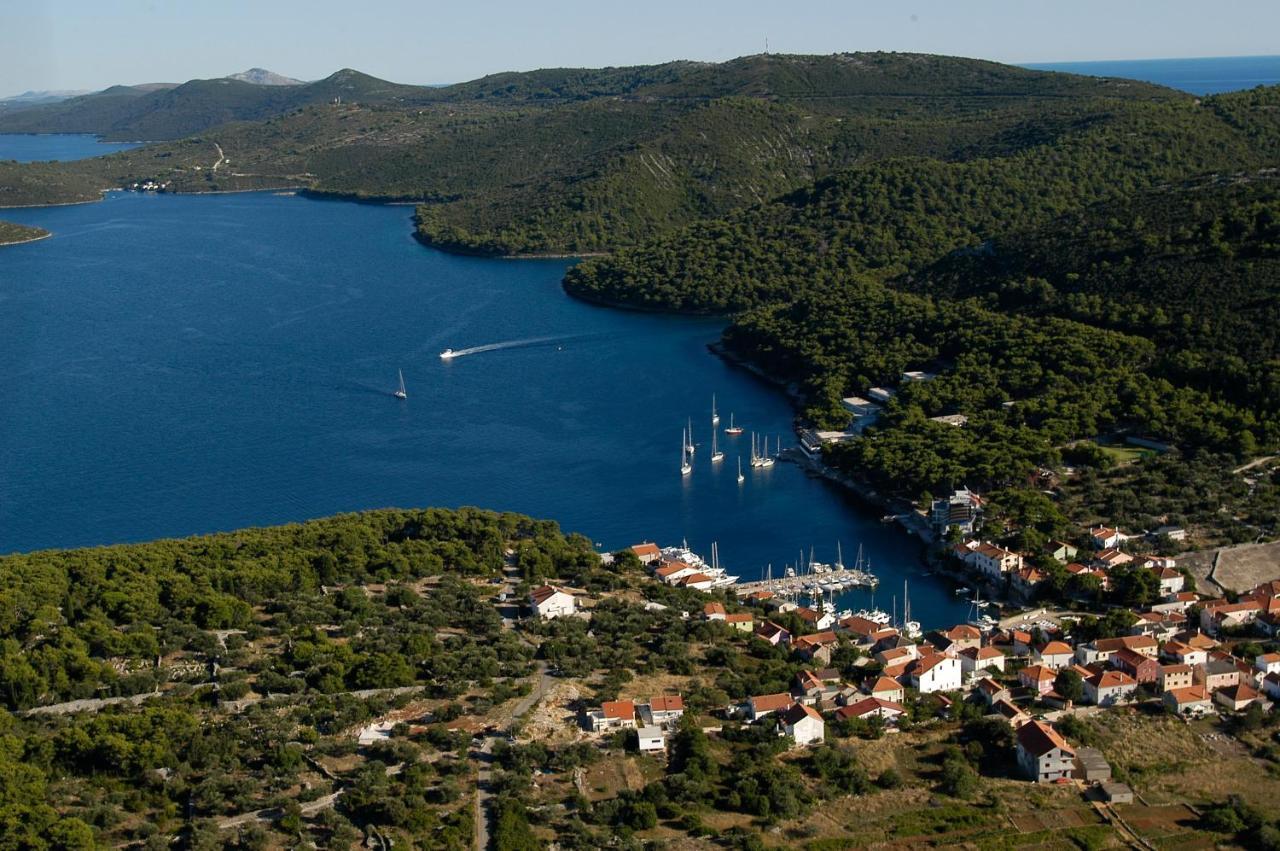 Vala Apartman Božava Kültér fotó