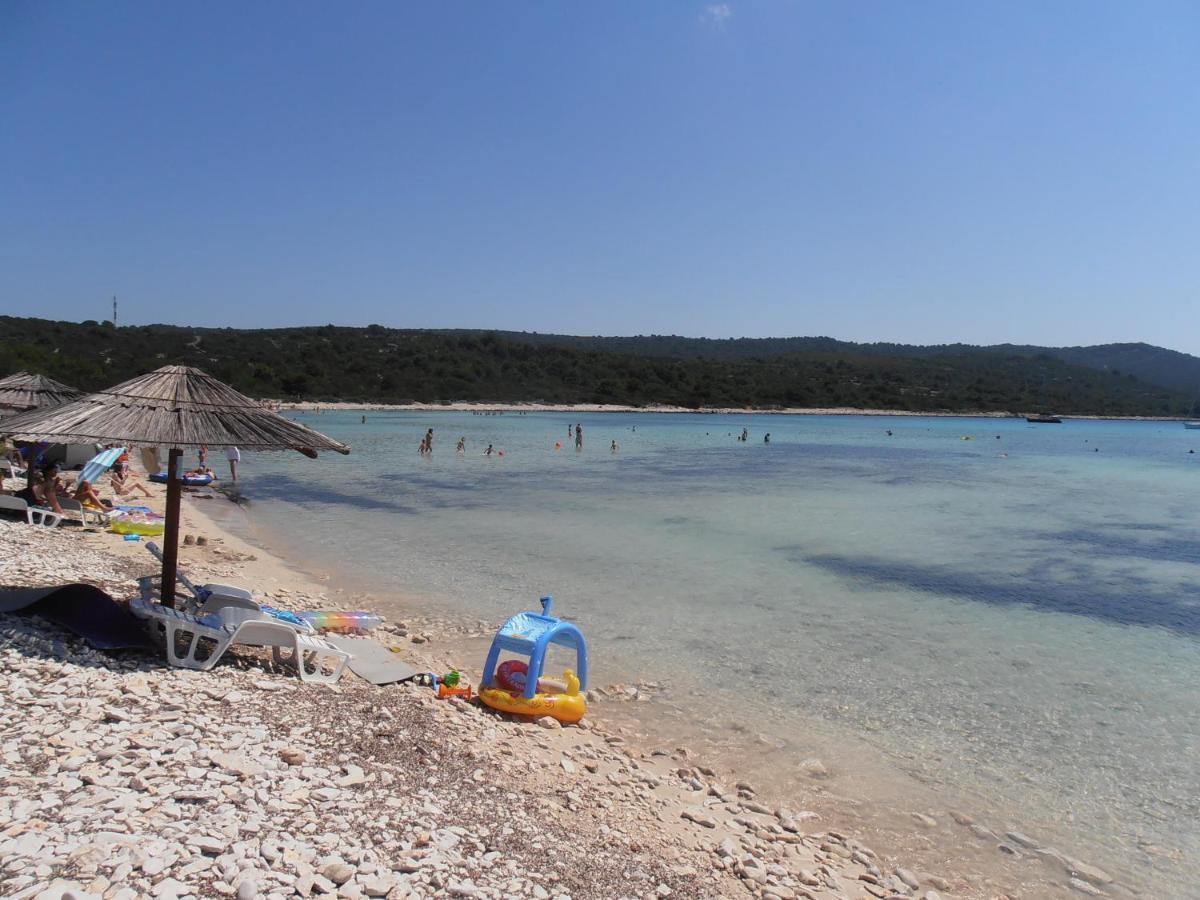 Vala Apartman Božava Kültér fotó